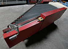 Laden Sie das Bild in den Galerie-Viewer, 30 Grad Einschleuser Ausschleuser Rollenbahn Gurtförderer DLK GmbH