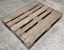 Laden Sie das Bild in den Galerie-Viewer, 2.500 Industriepaletten L: 1.200 x B: 1.000 mm in gutem gebrauchten Zustand DLK Online-Shop für Lagerlogistik, Fördertechnik und Lagerbühnen