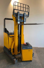 Laden Sie das Bild in den Galerie-Viewer, Jungheinrich Gabelstapler, Schubmaststapler ETV 112