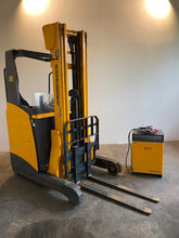 Laden Sie das Bild in den Galerie-Viewer, Jungheinrich Gabelstapler, Schubmaststapler ETV 112